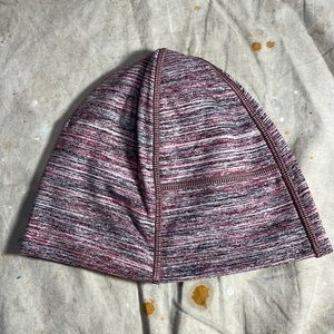 LULULEMON HAT W/PONYTAIL HOLE